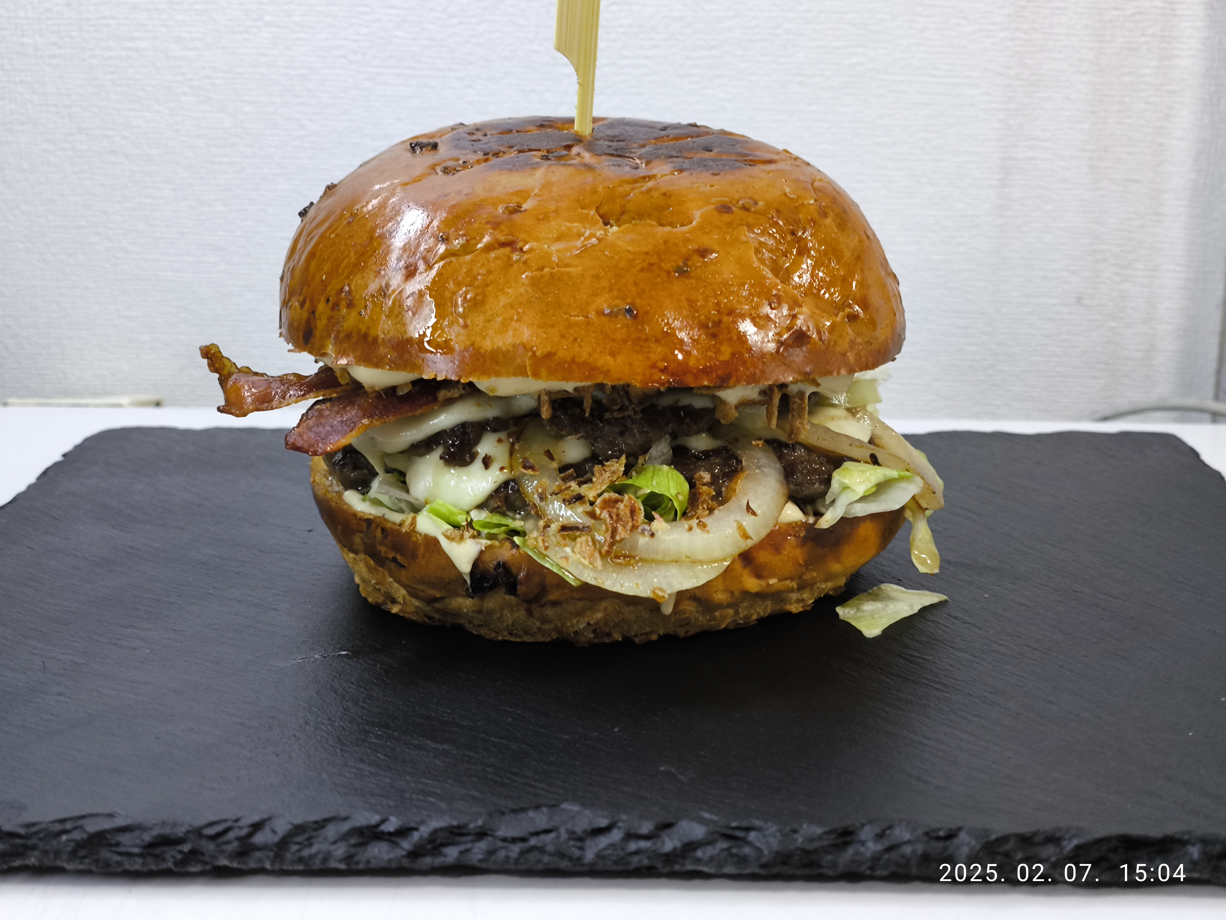 Rostélyos burger